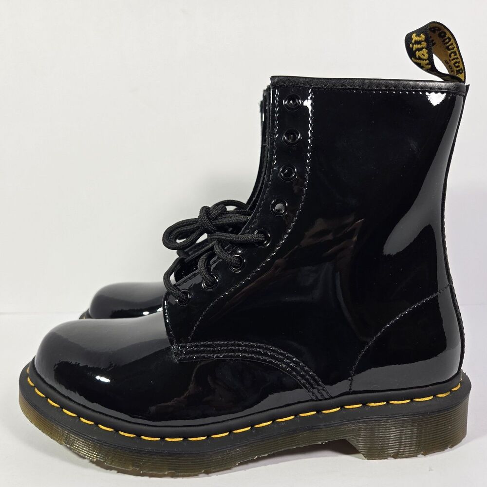 Dr. Doc Martens 1460 Womens Size 9 Patent Black Leather Boots 11821 Mens Size 8